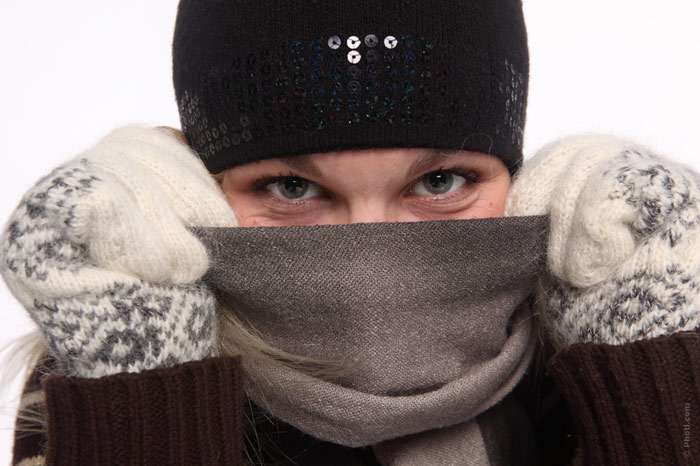 700-winter-illl-sick-disease-warm-clothescold-flu-runny-nose