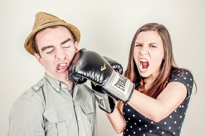 argument-conflict-box-not-talking-couple
